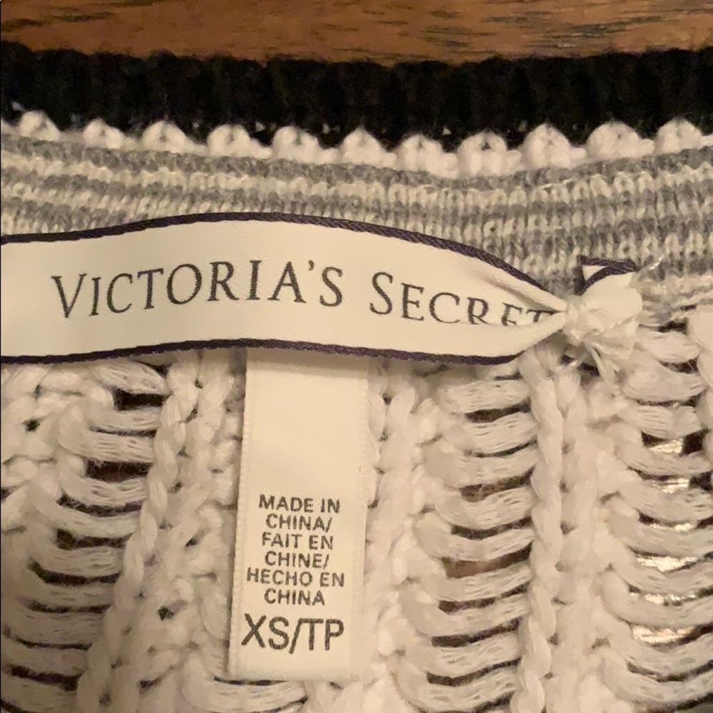 Victoria Secret sweater - Picture 2 of 2